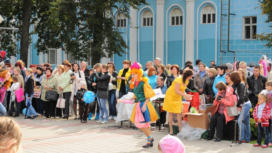 Погода в людиново на неделю. Людиново праздники. Луховицы праздник в Людинове. Климат в Людиново. Погода в Людиново.