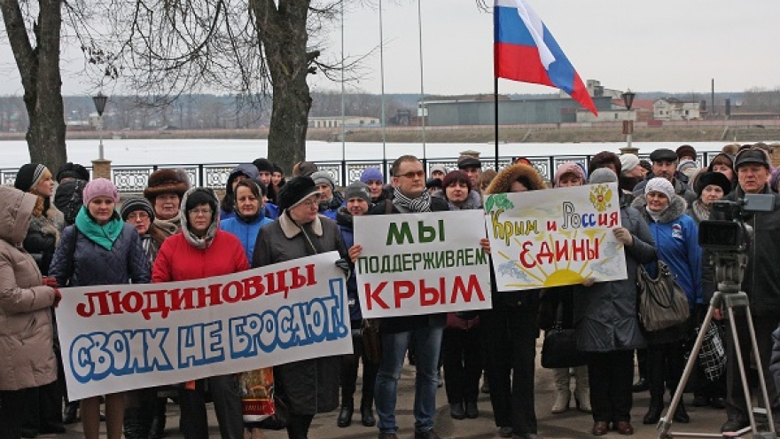 Людиновских бюджетников согнали на митинг «в защиту Крыма»