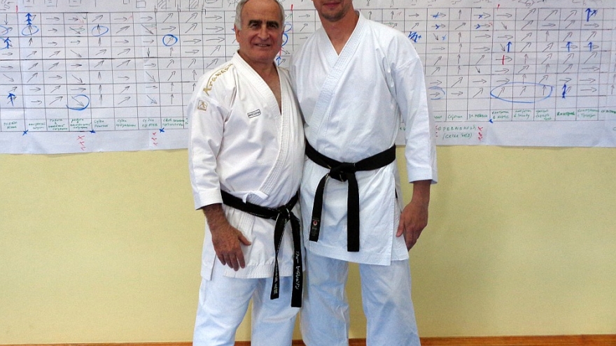 Руслан Клестов позанимался каратэ с великим тренером Антонио Олива Себа