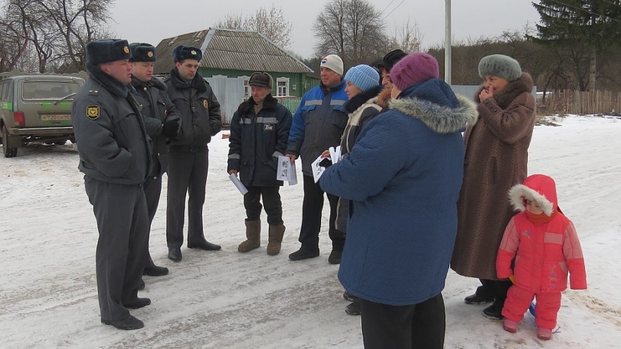 Полиция провела сход жителей ул. Мичурина