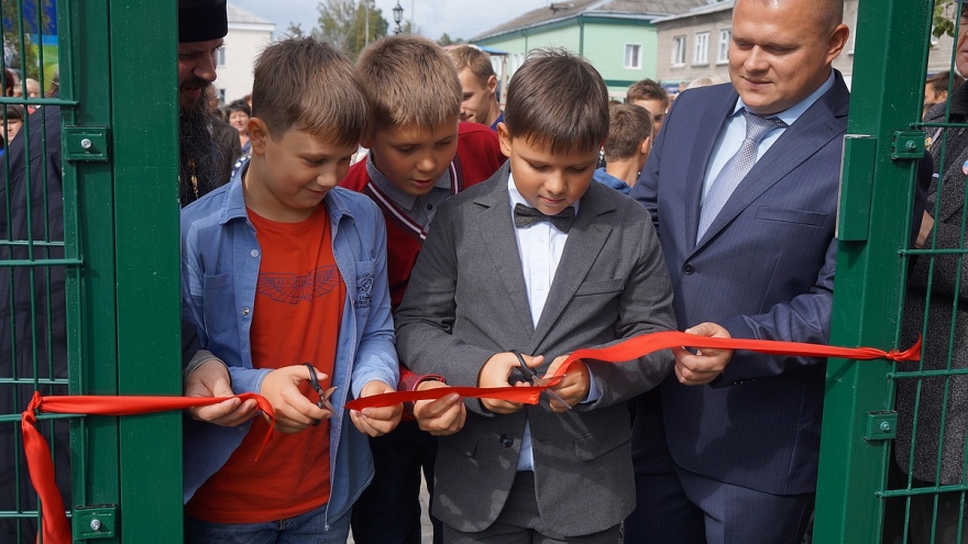 ТСК «Водолей» открыл спортивную площадку для людиновцев
