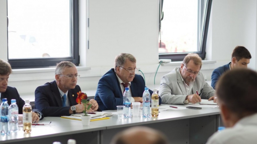 В людиновской ОЭЗ построят белорусский завод зерносушильных установок